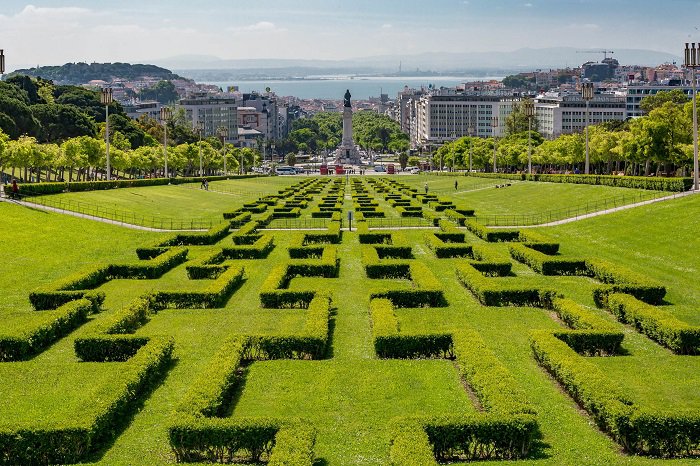 lisbon-938996.jpg
